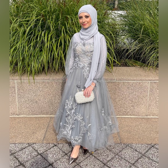 Andrea & Leo dress - Picture 4 of 4